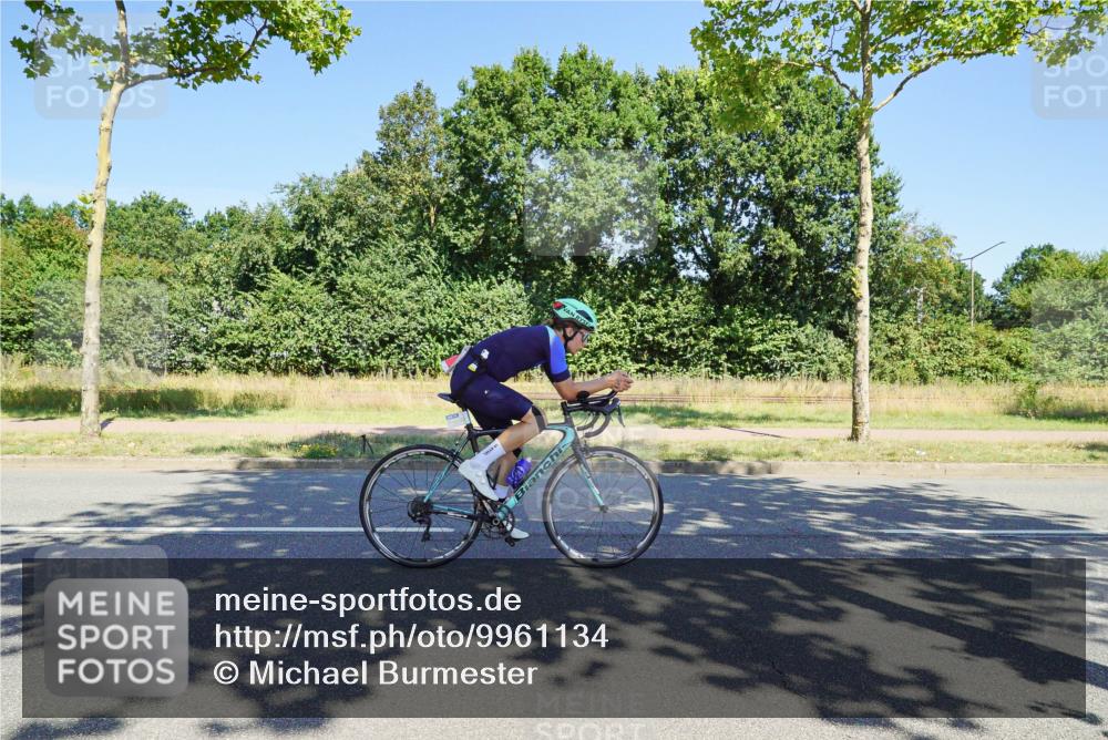 09.08.2026 - GEWOBA Citytriathlon Bremen Michael Burmester http://msf.ph/oto/9961134 09.08.2026 13:04:26 Radfahren 112, 569, 630, 692, 881, 883, 936, 941, 955, 962, 997, 1002 meine-sportfotos.de