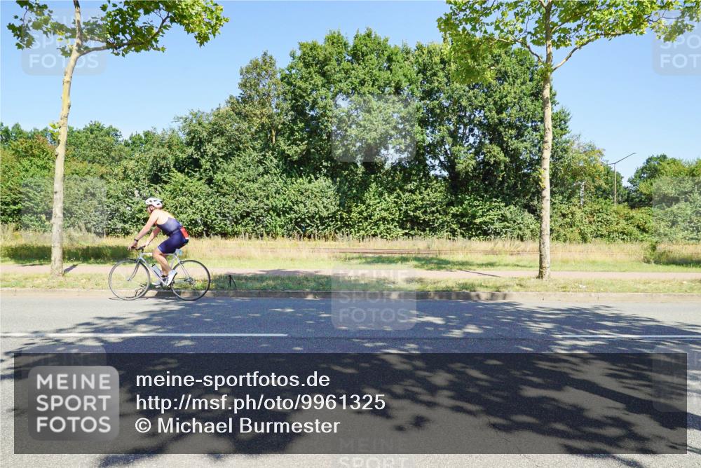 09.08.2026 - GEWOBA Citytriathlon Bremen Michael Burmester http://msf.ph/oto/9961325 09.08.2026 13:10:37 Radfahren 716, 717, 748, 823, 967 meine-sportfotos.de