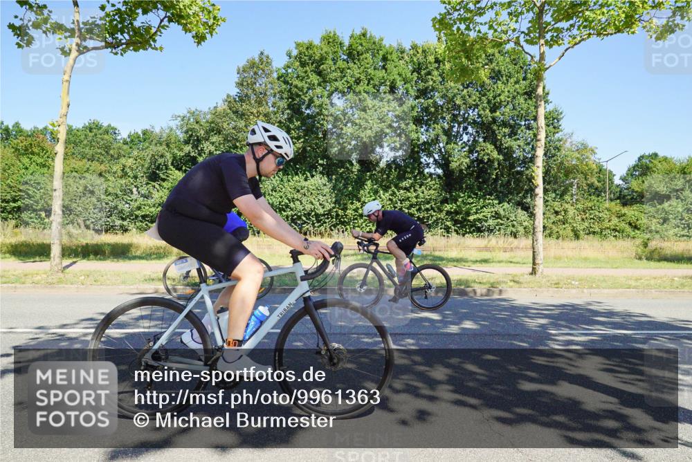 09.08.2026 - GEWOBA Citytriathlon Bremen Michael Burmester http://msf.ph/oto/9961363 09.08.2026 13:11:30 Radfahren 566, 582, 606, 611, 655, 788, 790, 814, 869, 901 meine-sportfotos.de
