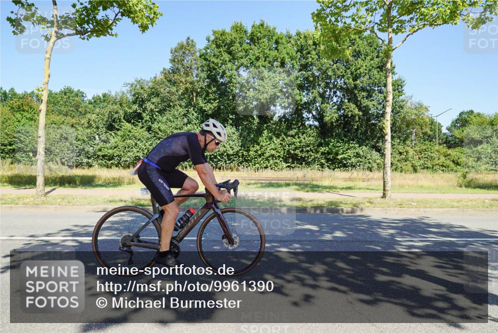 09.08.2026 - GEWOBA Citytriathlon Bremen Michael Burmester http://msf.ph/oto/9961390 09.08.2026 13:12:15 Radfahren 636, 638, 745, 758, 781, 812, 848, 935, 1015 meine-sportfotos.de