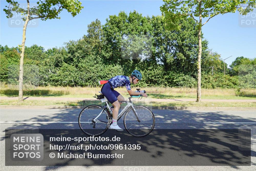 09.08.2026 - GEWOBA Citytriathlon Bremen Michael Burmester http://msf.ph/oto/9961395 09.08.2026 13:12:21 Radfahren 552, 636, 638, 745, 758, 781, 812, 816, 846, 861, 864, 909, 935, 981, 1015, 1019 meine-sportfotos.de
