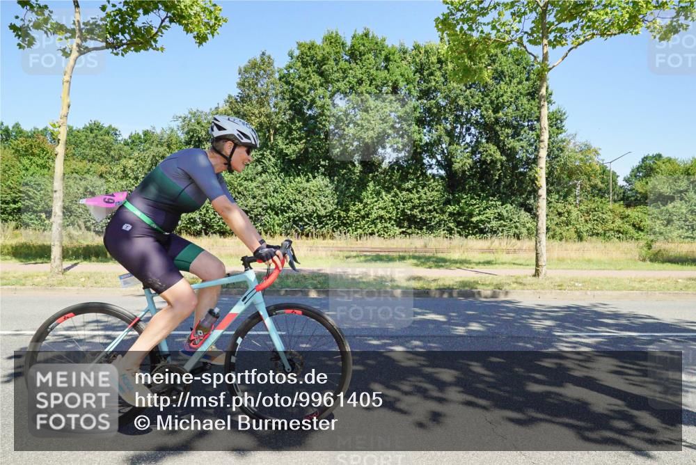 09.08.2026 - GEWOBA Citytriathlon Bremen Michael Burmester http://msf.ph/oto/9961405 09.08.2026 13:12:29 Radfahren 552, 636, 638, 744, 745, 758, 816, 846, 861, 864, 895, 909, 911, 935, 981, 1015, 1019, 1111 meine-sportfotos.de