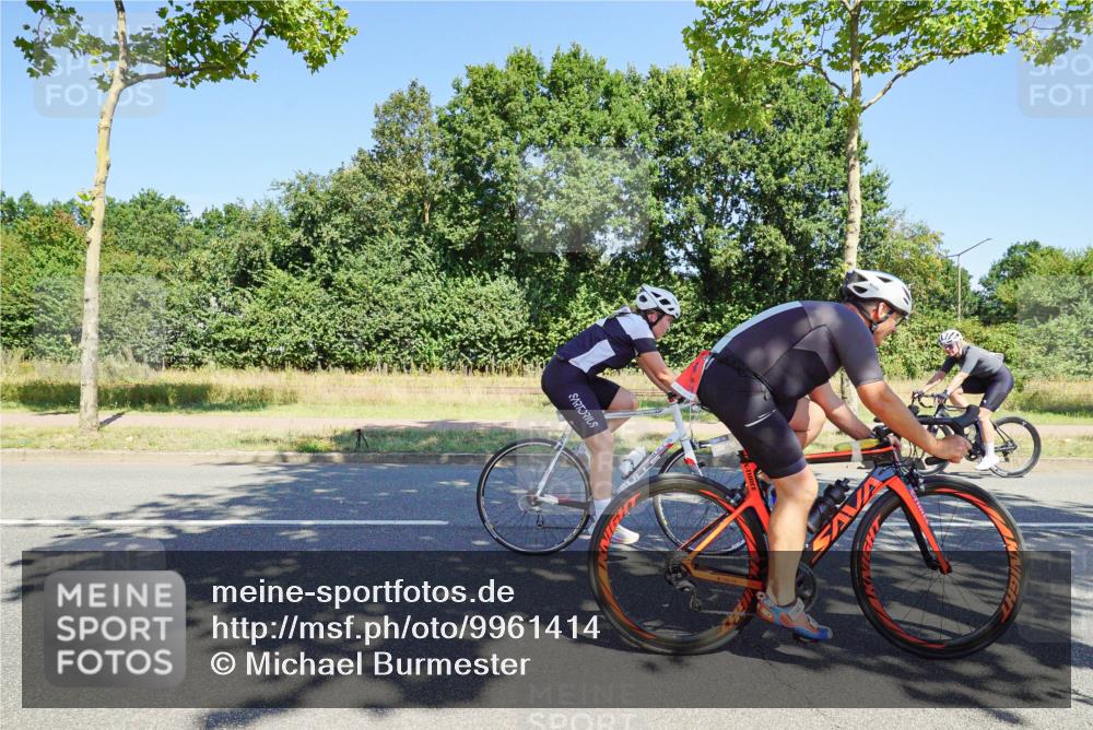 09.08.2026 - GEWOBA Citytriathlon Bremen Michael Burmester http://msf.ph/oto/9961414 09.08.2026 13:12:53 Radfahren 804, 960, 1006, 1138, 1142 meine-sportfotos.de