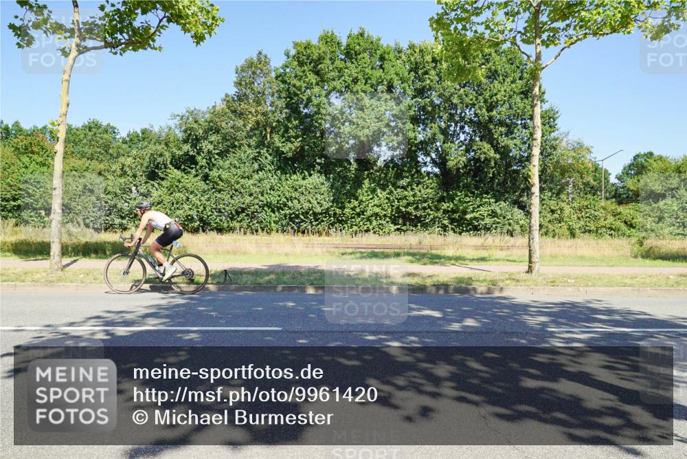 09.08.2026 - GEWOBA Citytriathlon Bremen Michael Burmester http://msf.ph/oto/9961420 09.08.2026 13:13:05 Radfahren 939, 1006, 1118, 1138 meine-sportfotos.de