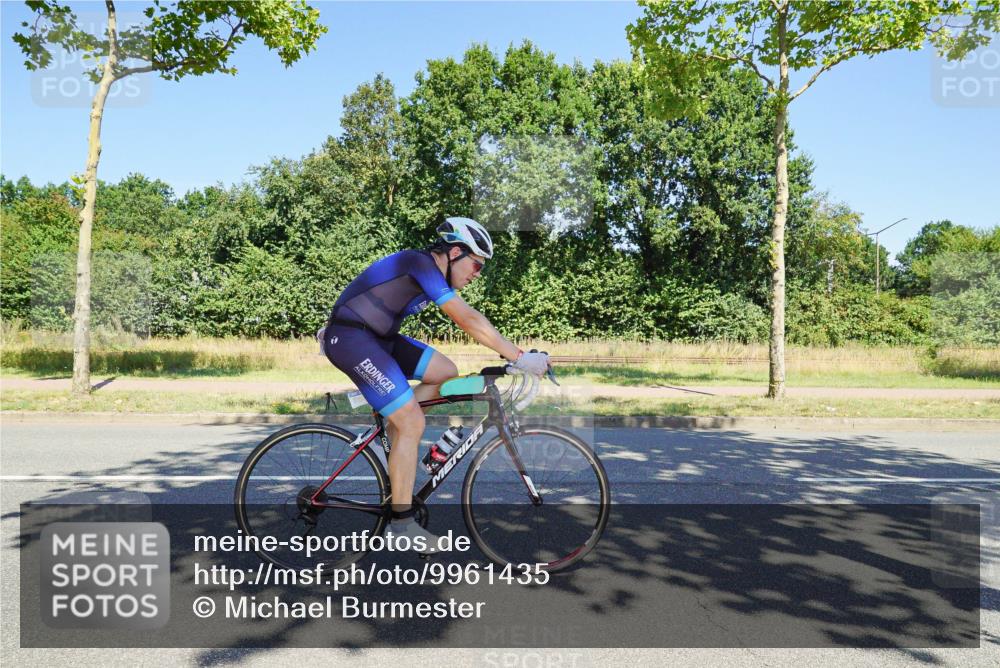 09.08.2026 - GEWOBA Citytriathlon Bremen Michael Burmester http://msf.ph/oto/9961435 09.08.2026 13:13:48 Radfahren 568, 759, 763, 840, 897, 938, 970, 1156 meine-sportfotos.de