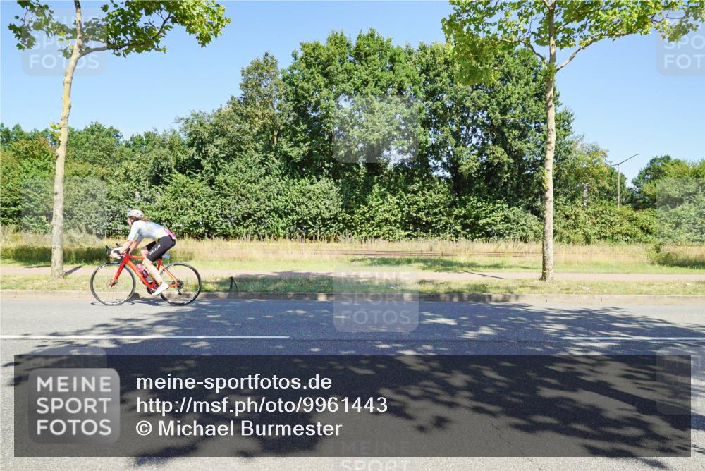 09.08.2026 - GEWOBA Citytriathlon Bremen Michael Burmester http://msf.ph/oto/9961443 09.08.2026 13:14:08 Radfahren 938, 972, 1012, 1146, 1147 meine-sportfotos.de
