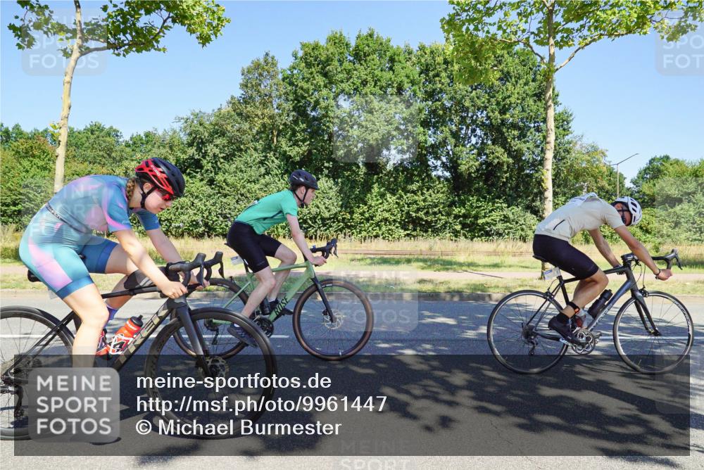 09.08.2026 - GEWOBA Citytriathlon Bremen Michael Burmester http://msf.ph/oto/9961447 09.08.2026 13:14:15 Radfahren 902, 912, 972, 1146, 1147 meine-sportfotos.de