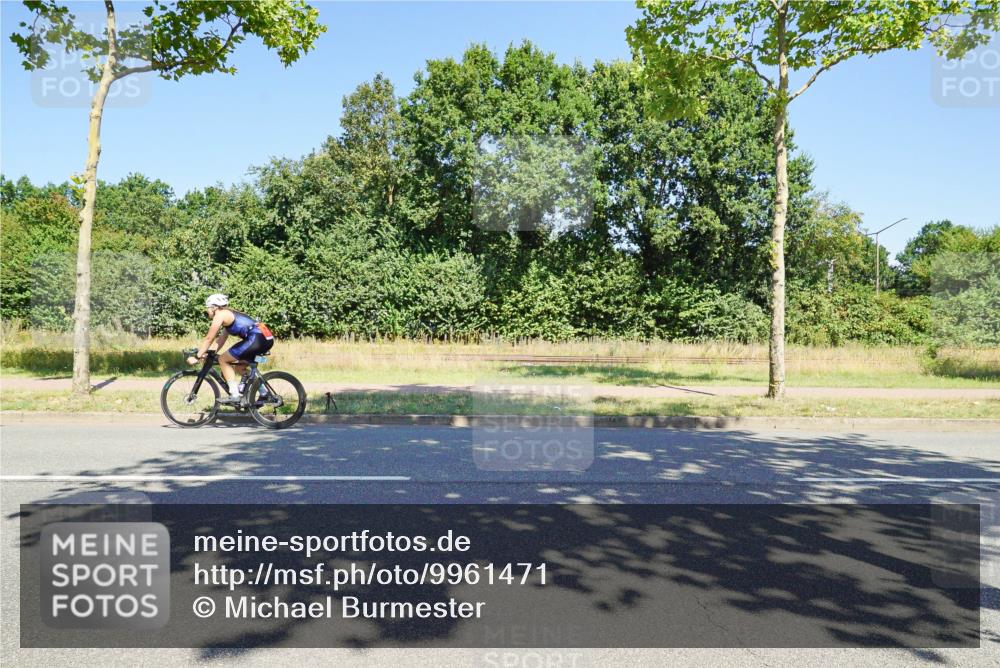 09.08.2026 - GEWOBA Citytriathlon Bremen Michael Burmester http://msf.ph/oto/9961471 09.08.2026 13:15:18 Radfahren 565, 762, 834, 918, 1113, 1126, 1136 meine-sportfotos.de