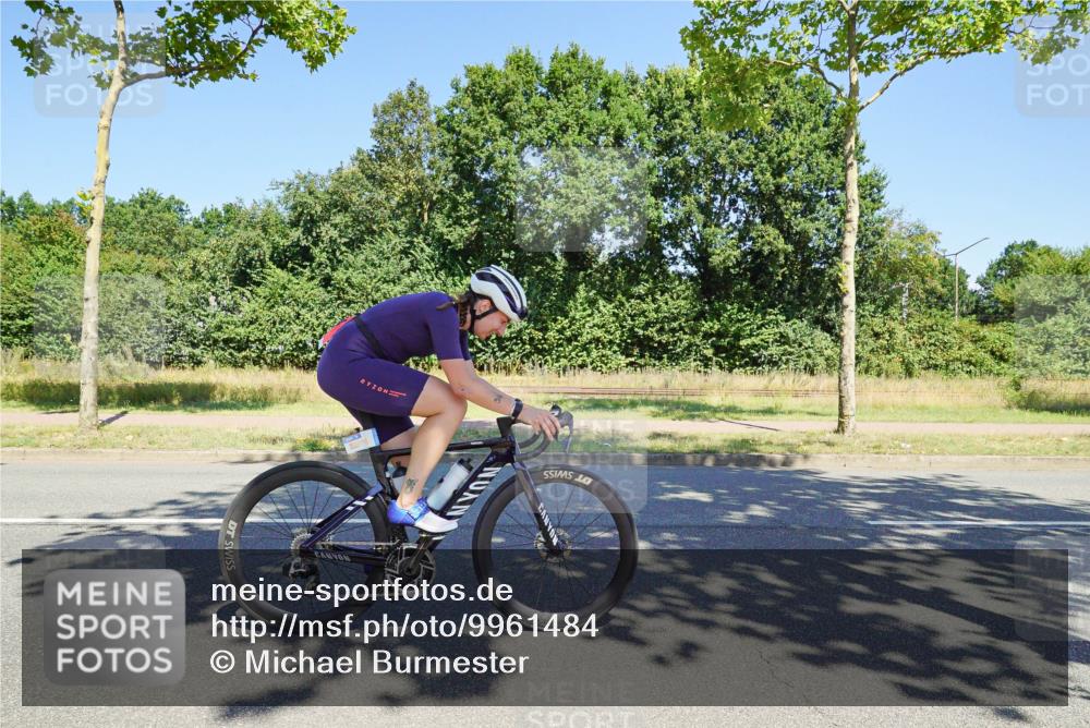 09.08.2026 - GEWOBA Citytriathlon Bremen Michael Burmester http://msf.ph/oto/9961484 09.08.2026 13:15:47 Radfahren 637, 809, 844, 888, 954 meine-sportfotos.de