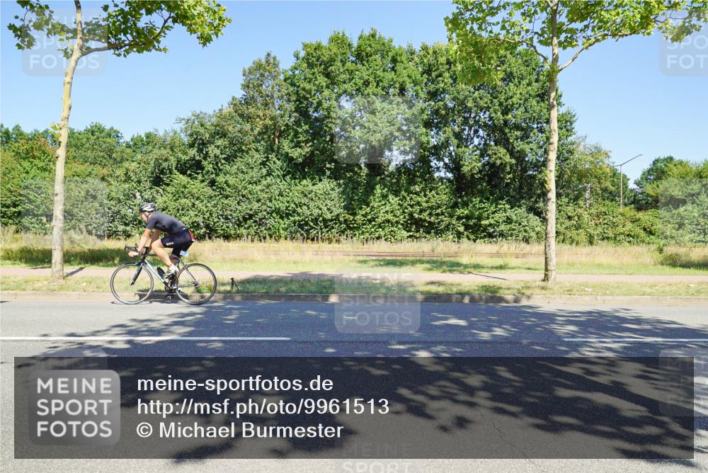 09.08.2026 - GEWOBA Citytriathlon Bremen Michael Burmester http://msf.ph/oto/9961513 09.08.2026 13:17:20 Radfahren 931, 1101, 1109 meine-sportfotos.de