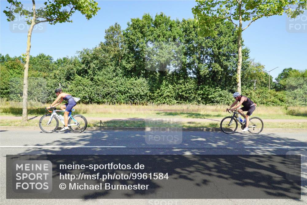 09.08.2026 - GEWOBA Citytriathlon Bremen Michael Burmester http://msf.ph/oto/9961584 09.08.2026 13:20:27 Radfahren 933, 943, 991, 1007, 1140 meine-sportfotos.de