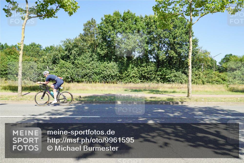09.08.2026 - GEWOBA Citytriathlon Bremen Michael Burmester http://msf.ph/oto/9961595 09.08.2026 13:21:28 Radfahren 782, 887 meine-sportfotos.de