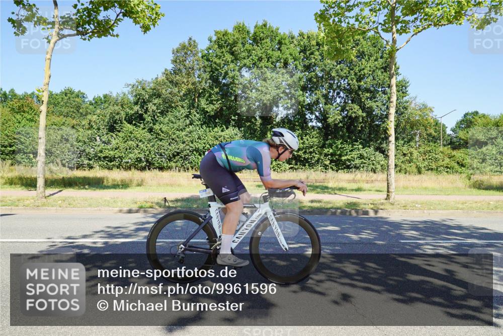 09.08.2026 - GEWOBA Citytriathlon Bremen Michael Burmester http://msf.ph/oto/9961596 09.08.2026 13:21:38 Radfahren 583 meine-sportfotos.de