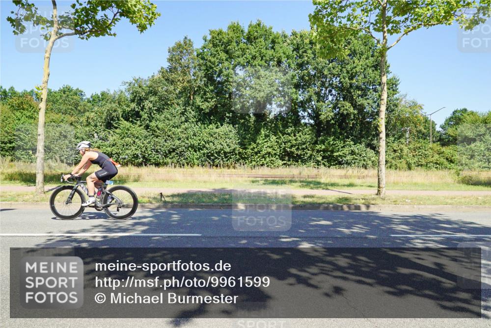 09.08.2026 - GEWOBA Citytriathlon Bremen Michael Burmester http://msf.ph/oto/9961599 09.08.2026 13:21:45 Radfahren 583 meine-sportfotos.de