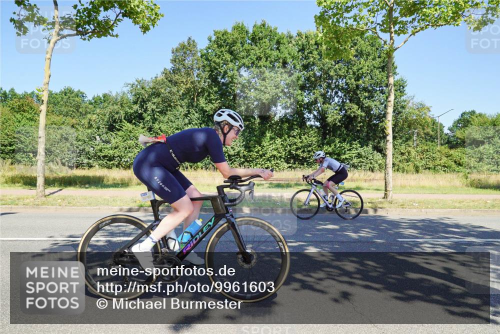 09.08.2026 - GEWOBA Citytriathlon Bremen Michael Burmester http://msf.ph/oto/9961603 09.08.2026 13:22:20 Radfahren 985 meine-sportfotos.de