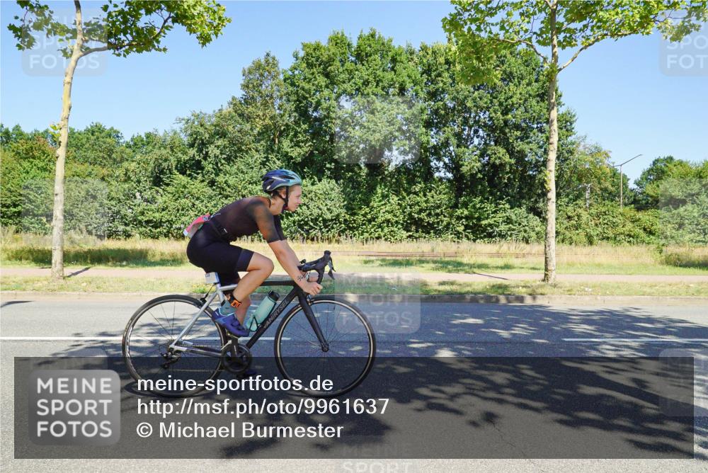 09.08.2026 - GEWOBA Citytriathlon Bremen Michael Burmester http://msf.ph/oto/9961637 09.08.2026 13:23:59 Radfahren 853, 881, 891, 898, 945, 974 meine-sportfotos.de