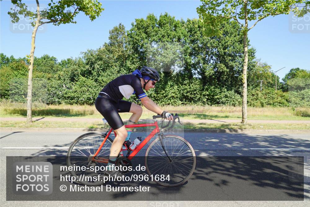 09.08.2026 - GEWOBA Citytriathlon Bremen Michael Burmester http://msf.ph/oto/9961684 09.08.2026 13:27:31 Radfahren 927, 1149 meine-sportfotos.de