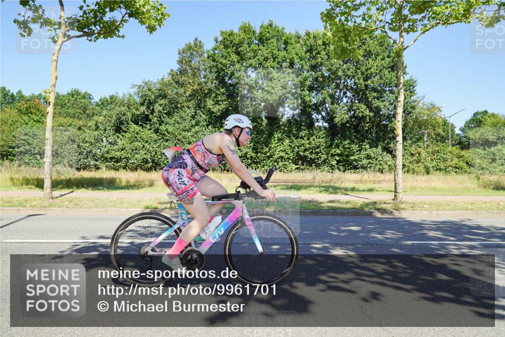 09.08.2026 - GEWOBA Citytriathlon Bremen Michael Burmester http://msf.ph/oto/9961701 09.08.2026 13:29:59 Radfahren 904, 946 meine-sportfotos.de