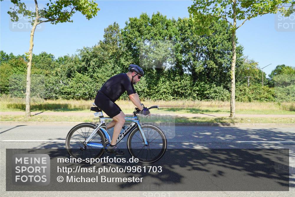 09.08.2026 - GEWOBA Citytriathlon Bremen Michael Burmester http://msf.ph/oto/9961703 09.08.2026 13:30:20 Radfahren 724, 795, 905 meine-sportfotos.de