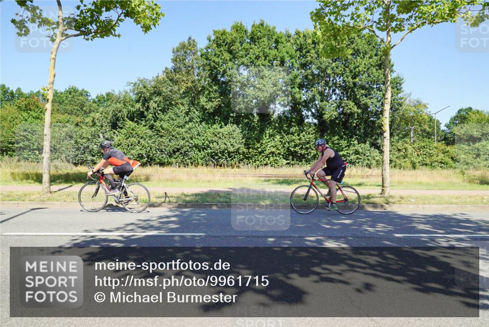 09.08.2026 - GEWOBA Citytriathlon Bremen Michael Burmester http://msf.ph/oto/9961715 09.08.2026 13:31:39 Radfahren 1012 meine-sportfotos.de