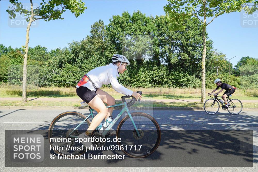 09.08.2026 - GEWOBA Citytriathlon Bremen Michael Burmester http://msf.ph/oto/9961717 09.08.2026 13:31:53 Radfahren 964 meine-sportfotos.de