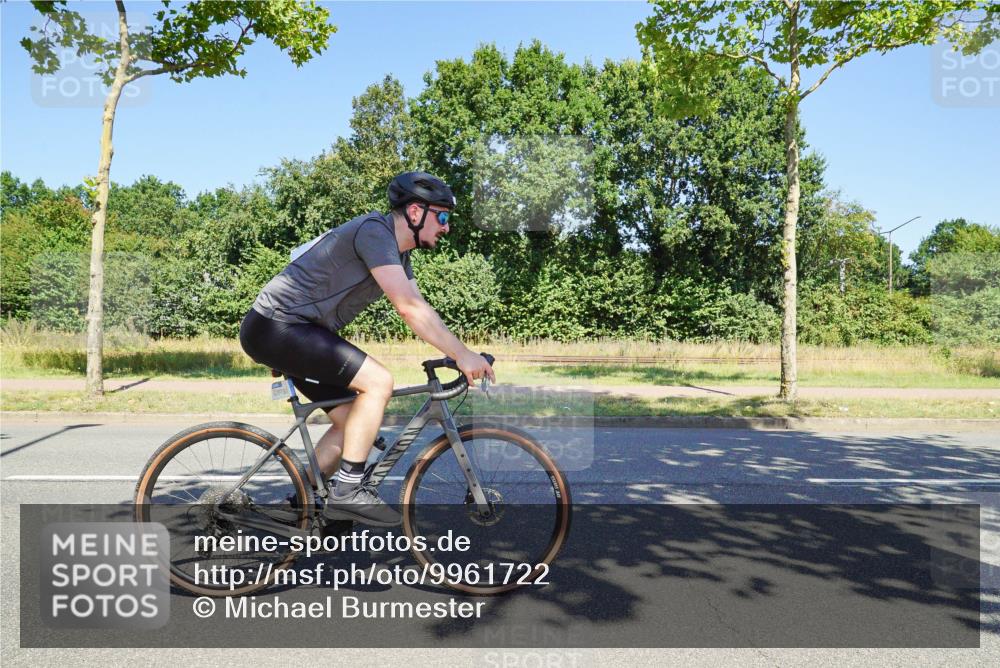 09.08.2026 - GEWOBA Citytriathlon Bremen Michael Burmester http://msf.ph/oto/9961722 09.08.2026 13:32:17 Radfahren 794, 1103, 1141 meine-sportfotos.de