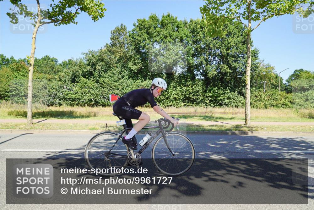 09.08.2026 - GEWOBA Citytriathlon Bremen Michael Burmester http://msf.ph/oto/9961727 09.08.2026 13:32:48 Radfahren 822, 939, 990, 1006 meine-sportfotos.de