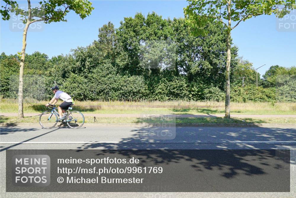 09.08.2026 - GEWOBA Citytriathlon Bremen Michael Burmester http://msf.ph/oto/9961769 09.08.2026 14:07:20 Radfahren  meine-sportfotos.de