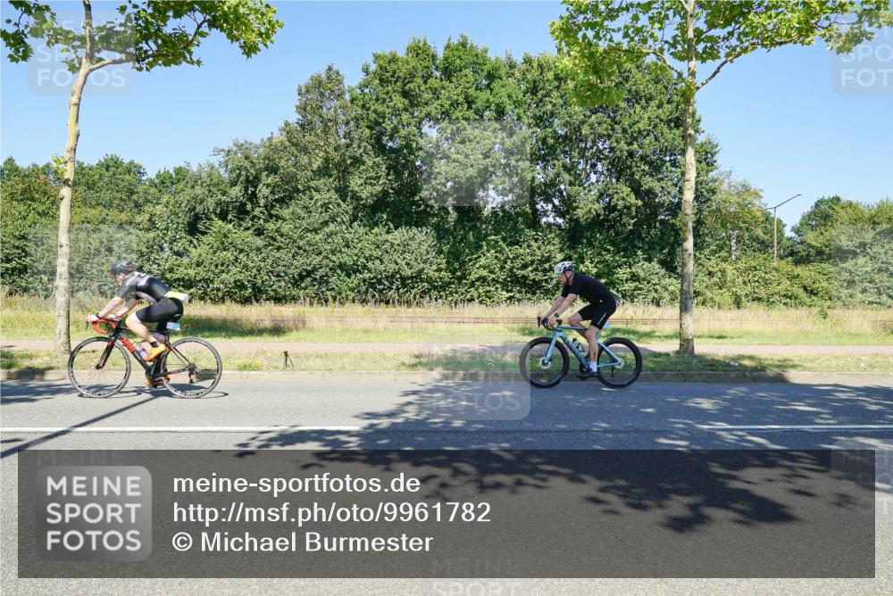09.08.2026 - GEWOBA Citytriathlon Bremen Michael Burmester http://msf.ph/oto/9961782 09.08.2026 14:08:30 Radfahren 1, 176 meine-sportfotos.de