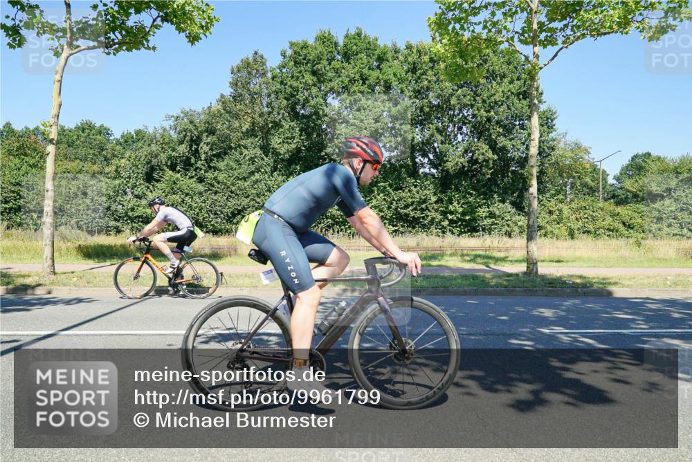 09.08.2026 - GEWOBA Citytriathlon Bremen Michael Burmester http://msf.ph/oto/9961799 09.08.2026 14:09:13 Radfahren 32, 140, 170, 181, 185, 187 meine-sportfotos.de