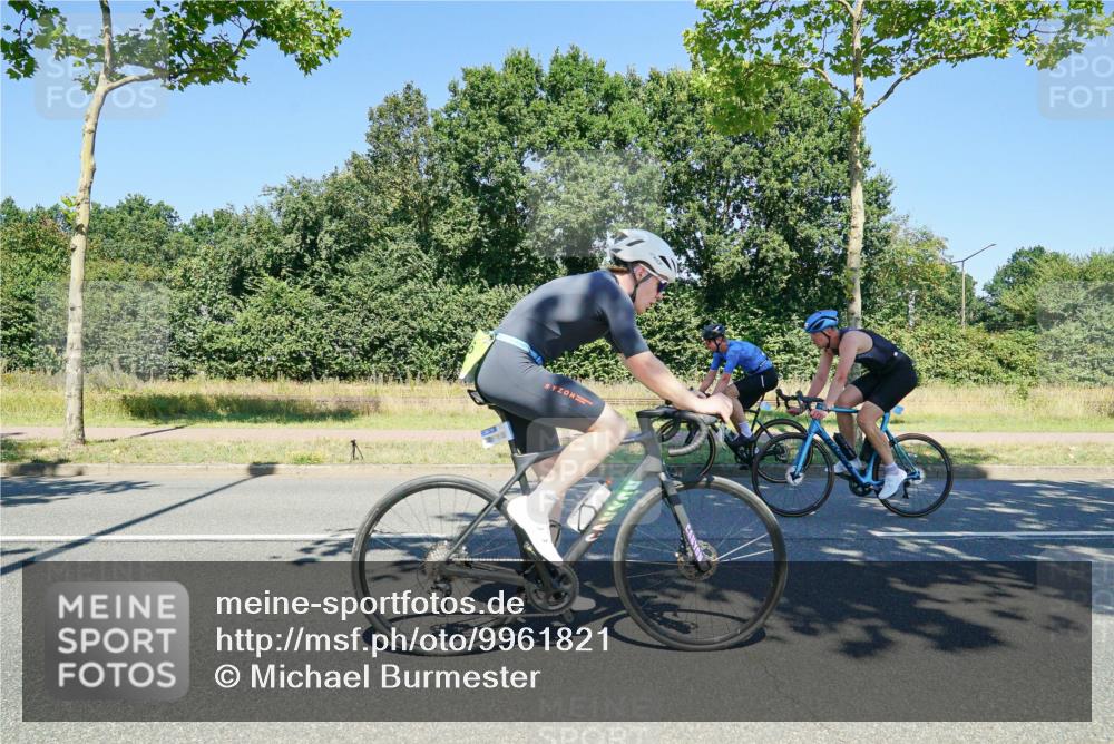 09.08.2026 - GEWOBA Citytriathlon Bremen Michael Burmester http://msf.ph/oto/9961821 09.08.2026 14:10:02 Radfahren 16, 35, 97, 119, 154, 177 meine-sportfotos.de