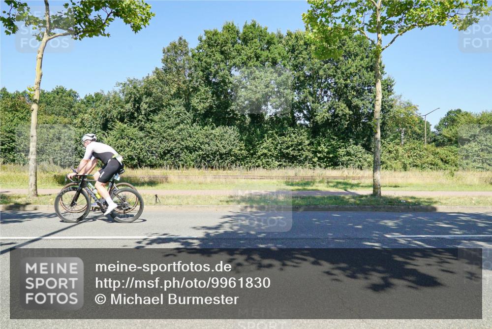 09.08.2026 - GEWOBA Citytriathlon Bremen Michael Burmester http://msf.ph/oto/9961830 09.08.2026 14:10:18 Radfahren 35, 81, 100, 154, 161, 177 meine-sportfotos.de