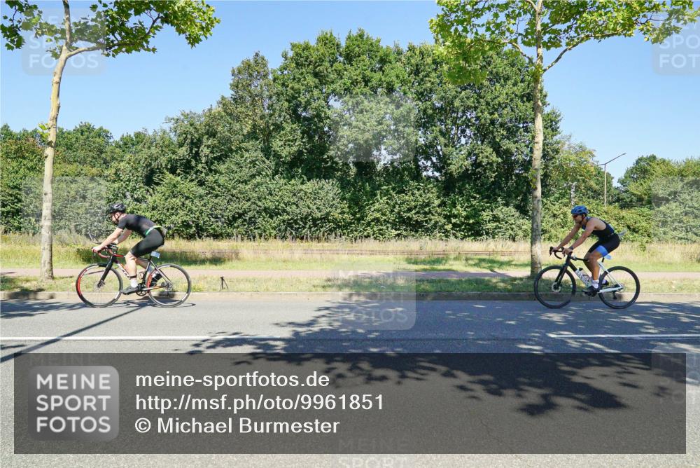 09.08.2026 - GEWOBA Citytriathlon Bremen Michael Burmester http://msf.ph/oto/9961851 09.08.2026 14:10:47 Radfahren 71, 72, 73, 137, 162 meine-sportfotos.de