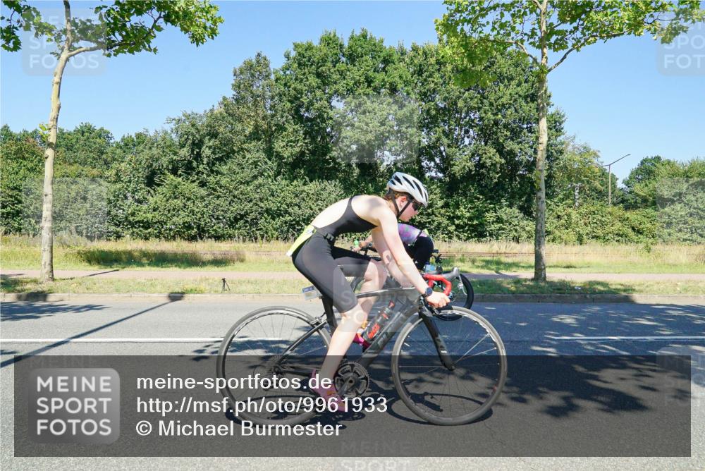 09.08.2026 - GEWOBA Citytriathlon Bremen Michael Burmester http://msf.ph/oto/9961933 09.08.2026 14:13:24 Radfahren 36, 52, 74, 86, 158, 200, 254, 353 meine-sportfotos.de