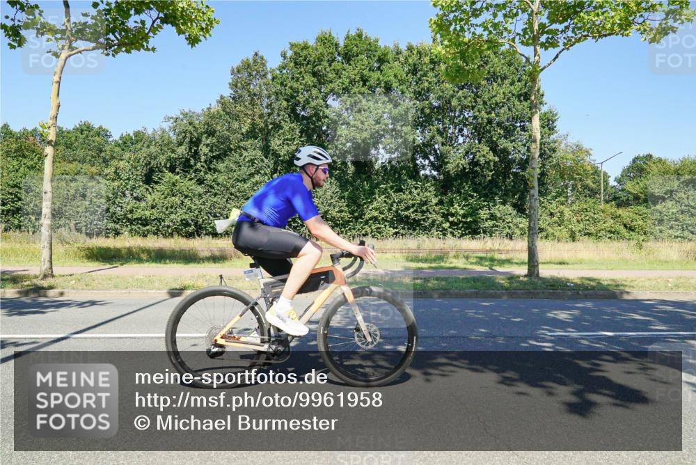 09.08.2026 - GEWOBA Citytriathlon Bremen Michael Burmester http://msf.ph/oto/9961958 09.08.2026 14:14:04 Radfahren 47, 57, 69, 130, 146, 186 meine-sportfotos.de