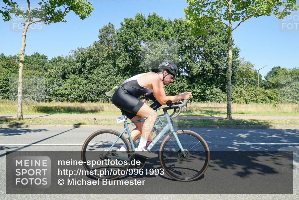 09.08.2026 - GEWOBA Citytriathlon Bremen Michael Burmester http://msf.ph/oto/9961993 09.08.2026 14:15:11 Radfahren 66, 374 meine-sportfotos.de