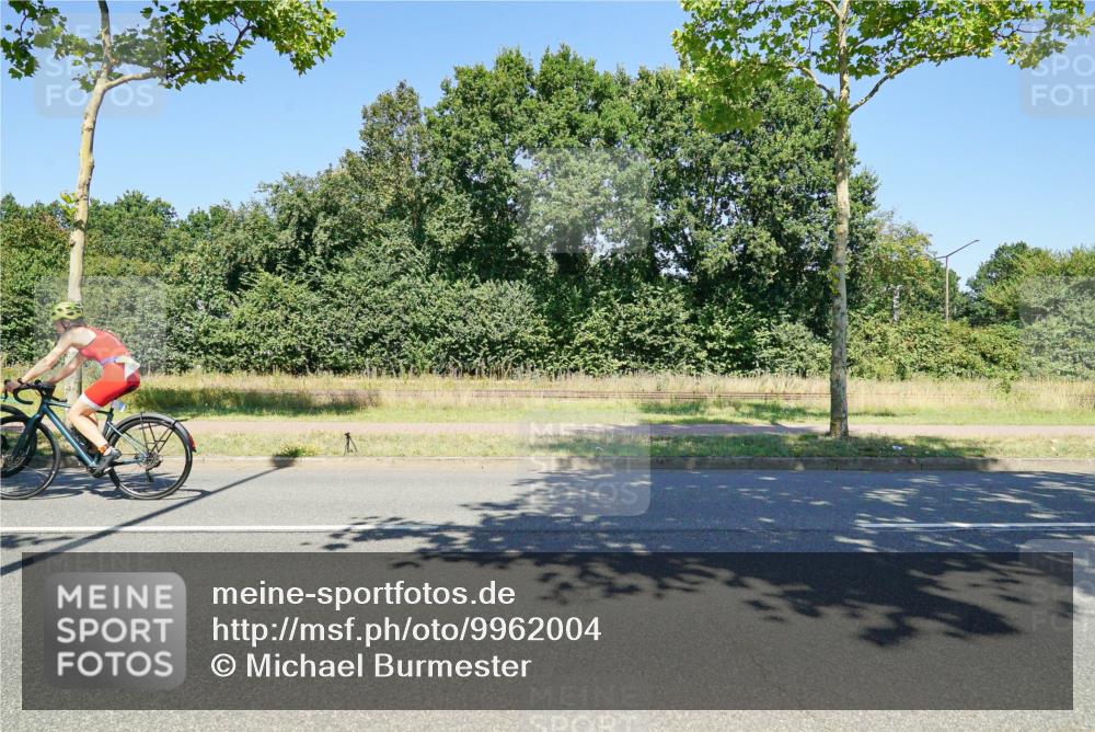 09.08.2026 - GEWOBA Citytriathlon Bremen Michael Burmester http://msf.ph/oto/9962004 09.08.2026 14:15:36 Radfahren 7, 10, 80, 122, 218, 257, 260, 263, 285, 302, 349, 354, 433 meine-sportfotos.de