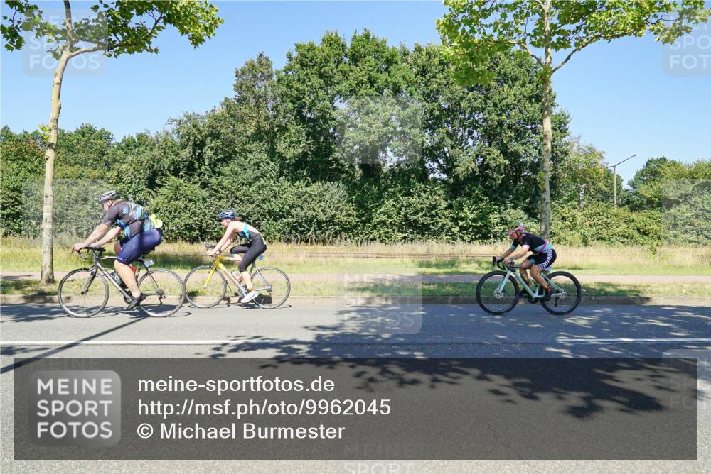 09.08.2026 - GEWOBA Citytriathlon Bremen Michael Burmester http://msf.ph/oto/9962045 09.08.2026 14:16:38 Radfahren 58, 132, 192, 203, 240, 325, 334, 360 meine-sportfotos.de