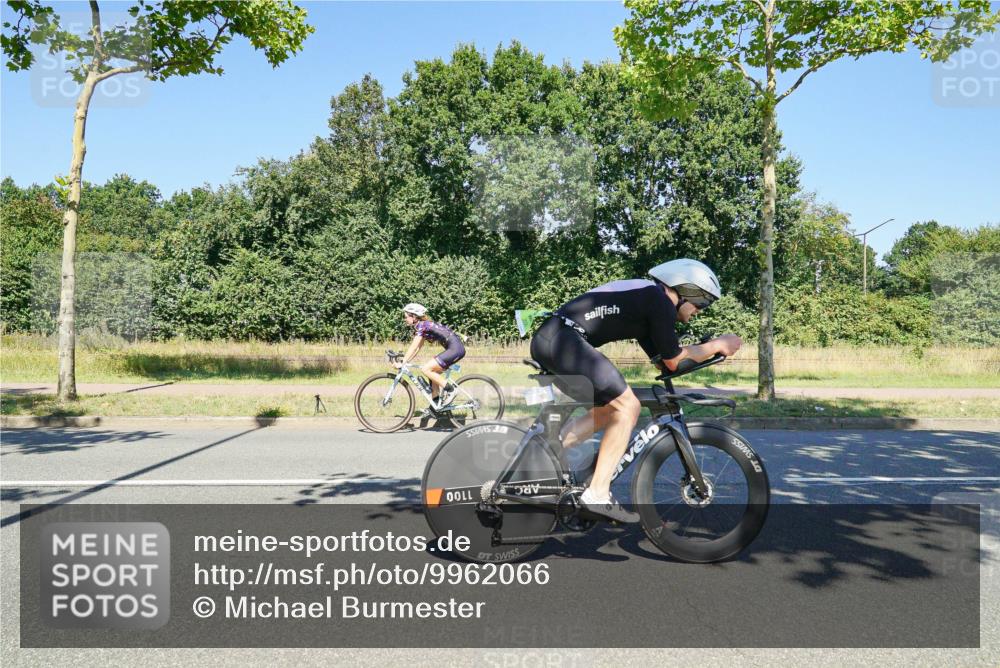 09.08.2026 - GEWOBA Citytriathlon Bremen Michael Burmester http://msf.ph/oto/9962066 09.08.2026 14:17:05 Radfahren 106, 211, 339, 395, 396 meine-sportfotos.de