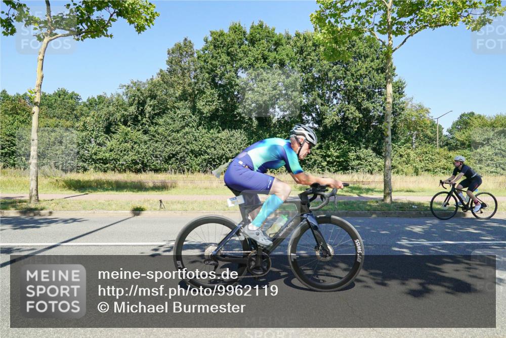 09.08.2026 - GEWOBA Citytriathlon Bremen Michael Burmester http://msf.ph/oto/9962119 09.08.2026 14:18:15 Radfahren 61, 87, 207, 242, 288, 300, 312, 343, 363, 404, 453, 462, 466, 527 meine-sportfotos.de