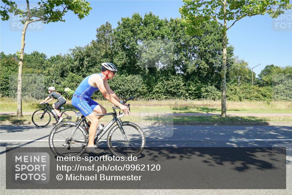 09.08.2026 - GEWOBA Citytriathlon Bremen Michael Burmester http://msf.ph/oto/9962120 09.08.2026 14:18:16 Radfahren 61, 87, 207, 213, 242, 288, 300, 312, 343, 363, 404, 453, 462, 466, 527 meine-sportfotos.de