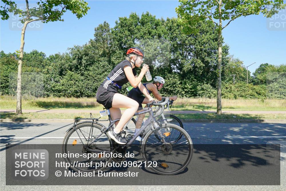 09.08.2026 - GEWOBA Citytriathlon Bremen Michael Burmester http://msf.ph/oto/9962129 09.08.2026 14:18:28 Radfahren 18, 202, 207, 213, 276, 280, 288, 307, 363, 369, 377, 448, 453, 462, 527 meine-sportfotos.de