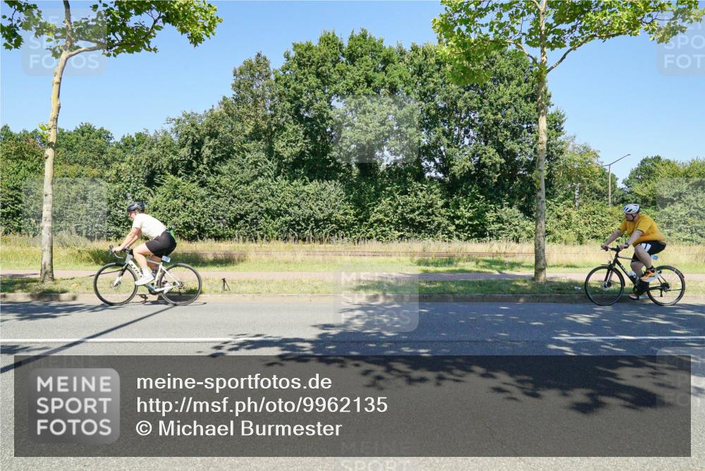09.08.2026 - GEWOBA Citytriathlon Bremen Michael Burmester http://msf.ph/oto/9962135 09.08.2026 14:18:35 Radfahren 18, 202, 207, 213, 276, 277, 280, 307, 314, 347, 352, 369, 377, 385, 448 meine-sportfotos.de