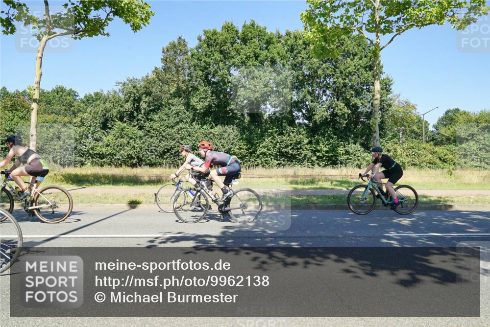 09.08.2026 - GEWOBA Citytriathlon Bremen Michael Burmester http://msf.ph/oto/9962138 09.08.2026 14:18:37 Radfahren 18, 173, 202, 221, 276, 277, 280, 297, 307, 314, 347, 352, 369, 377, 385, 448 meine-sportfotos.de