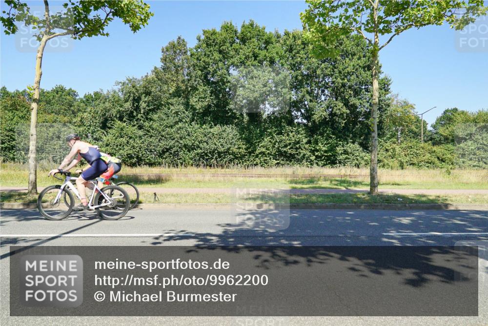 09.08.2026 - GEWOBA Citytriathlon Bremen Michael Burmester http://msf.ph/oto/9962200 09.08.2026 14:19:49 Radfahren 142, 196, 206, 209, 222, 224, 234, 239, 249, 258, 262, 273, 326, 400, 454, 458, 522 meine-sportfotos.de