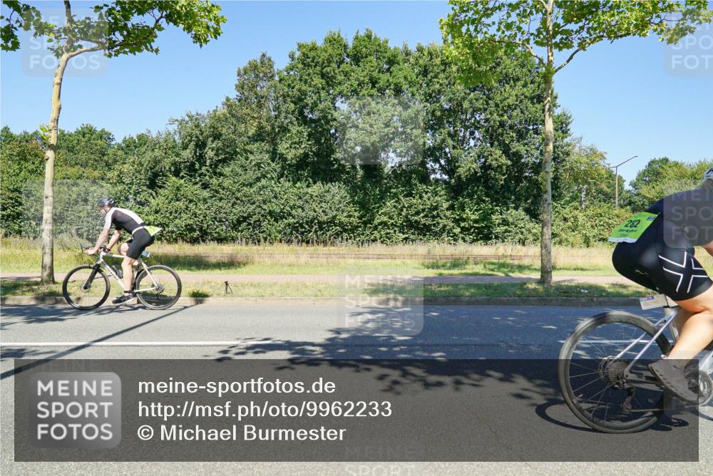 09.08.2026 - GEWOBA Citytriathlon Bremen Michael Burmester http://msf.ph/oto/9962233 09.08.2026 14:20:30 Radfahren 233, 250, 282, 338, 384, 398, 450, 456, 482, 532 meine-sportfotos.de