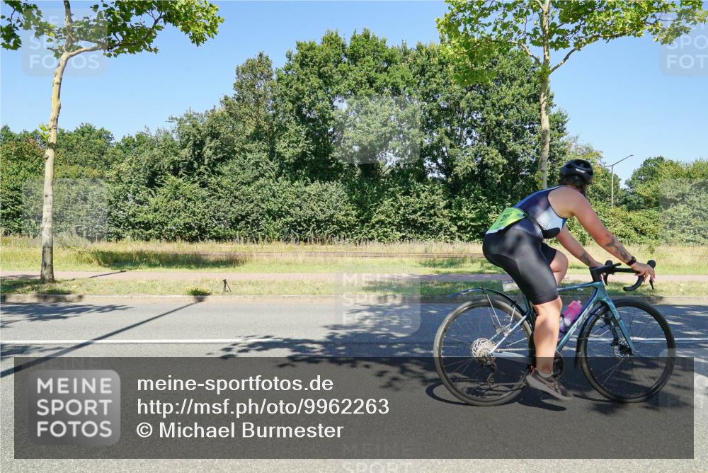 09.08.2026 - GEWOBA Citytriathlon Bremen Michael Burmester http://msf.ph/oto/9962263 09.08.2026 14:21:09 Radfahren 30, 167, 214, 231, 252, 255, 268, 348, 405, 409, 479, 515 meine-sportfotos.de