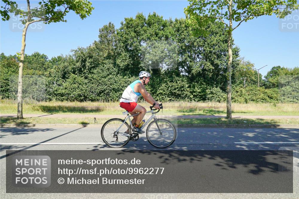 09.08.2026 - GEWOBA Citytriathlon Bremen Michael Burmester http://msf.ph/oto/9962277 09.08.2026 14:21:25 Radfahren 138, 167, 194, 299, 348, 388, 405, 412, 421, 422, 428, 440, 493, 525 meine-sportfotos.de