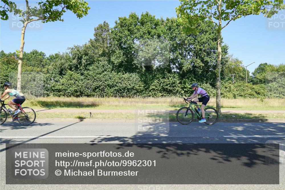 09.08.2026 - GEWOBA Citytriathlon Bremen Michael Burmester http://msf.ph/oto/9962301 09.08.2026 14:22:01 Radfahren 212, 219, 296, 303, 311, 437, 442 meine-sportfotos.de