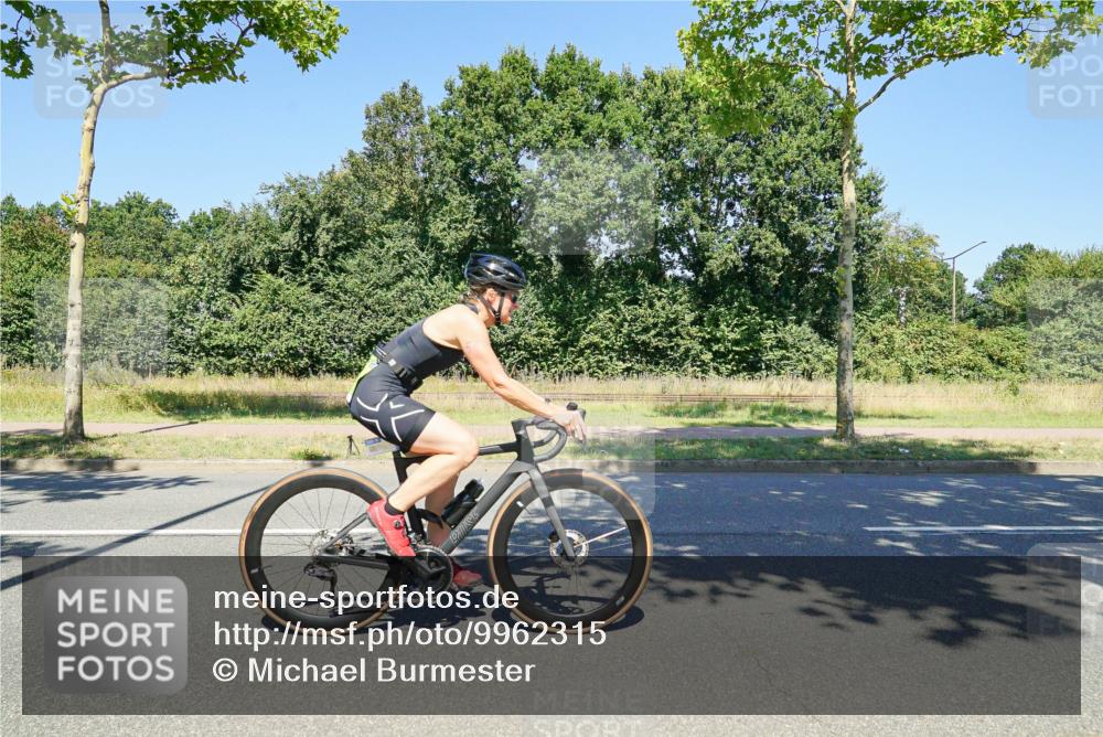 09.08.2026 - GEWOBA Citytriathlon Bremen Michael Burmester http://msf.ph/oto/9962315 09.08.2026 14:22:21 Radfahren 191, 219, 241, 391, 432, 519 meine-sportfotos.de
